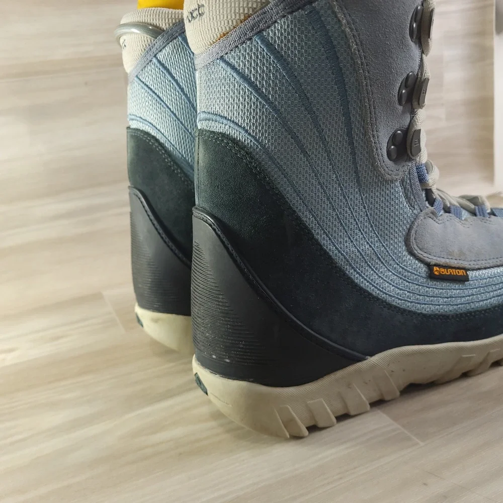 Burton Moto Snowboard Boots Womens 9 Blue Grey Suede Lace Up Winter Sport
